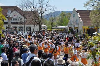 kt042705.jpg